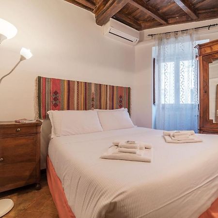 By The Charming Piazza Navona - Fromhometorome Exterior photo