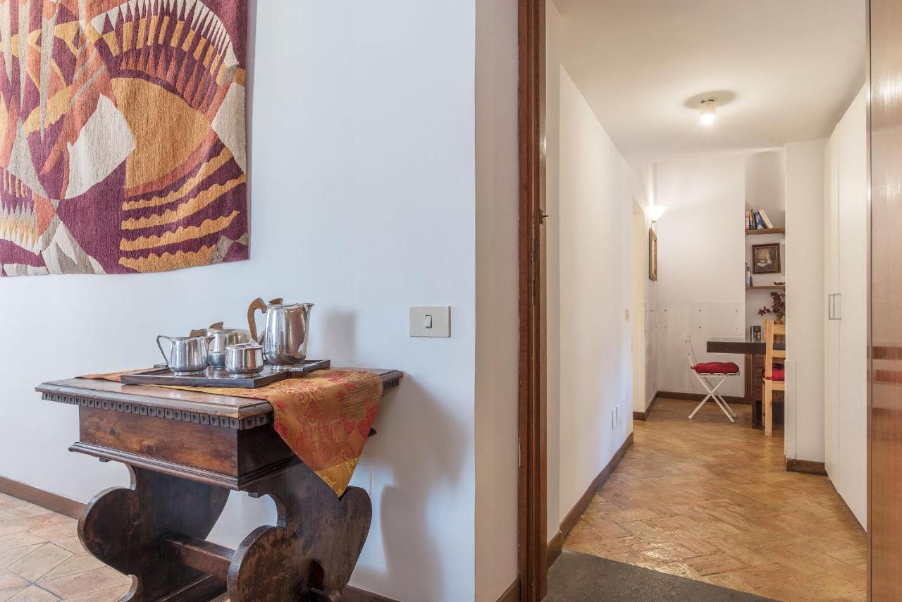 By The Charming Piazza Navona - Fromhometorome Exterior photo