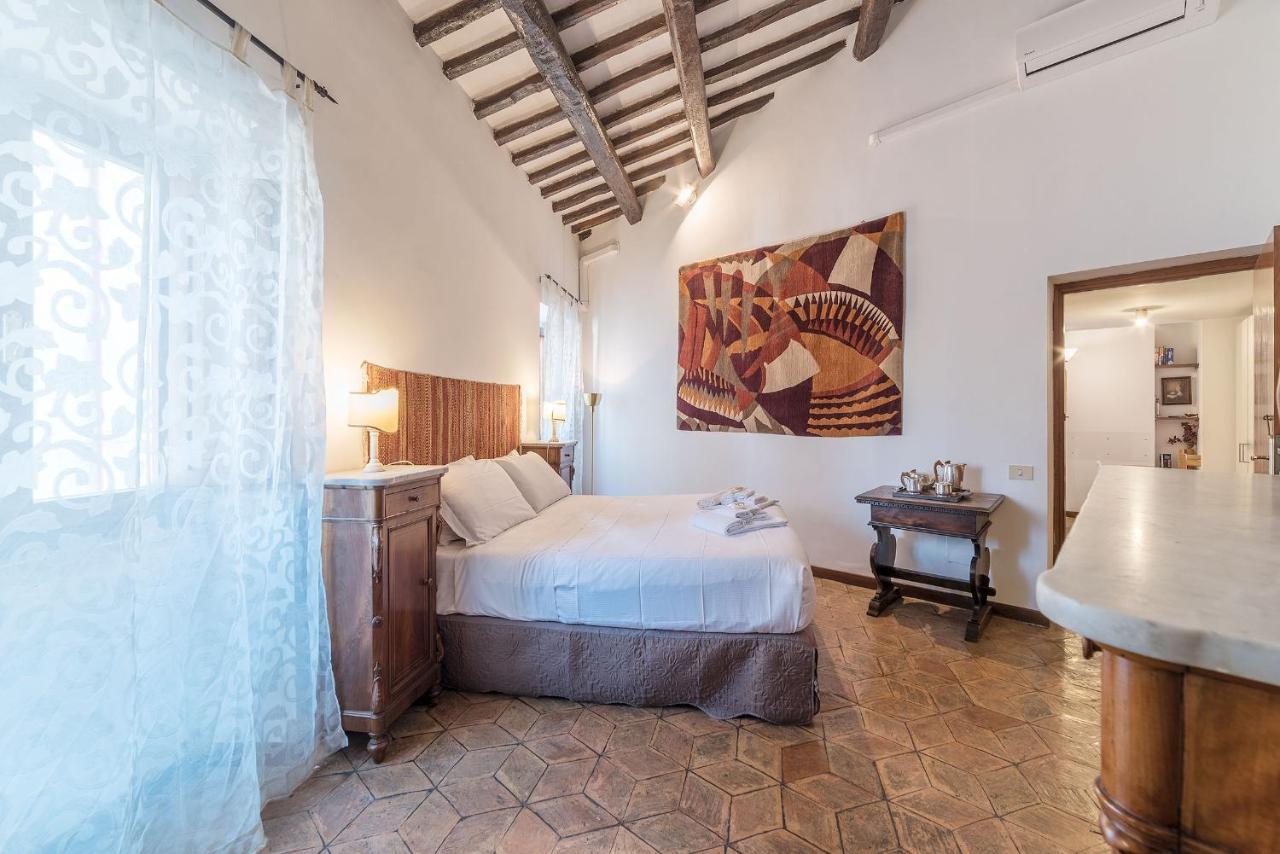 By The Charming Piazza Navona - Fromhometorome Exterior photo